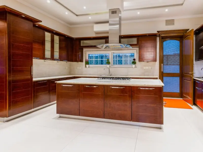 DLF Hamilton Court - photo 18