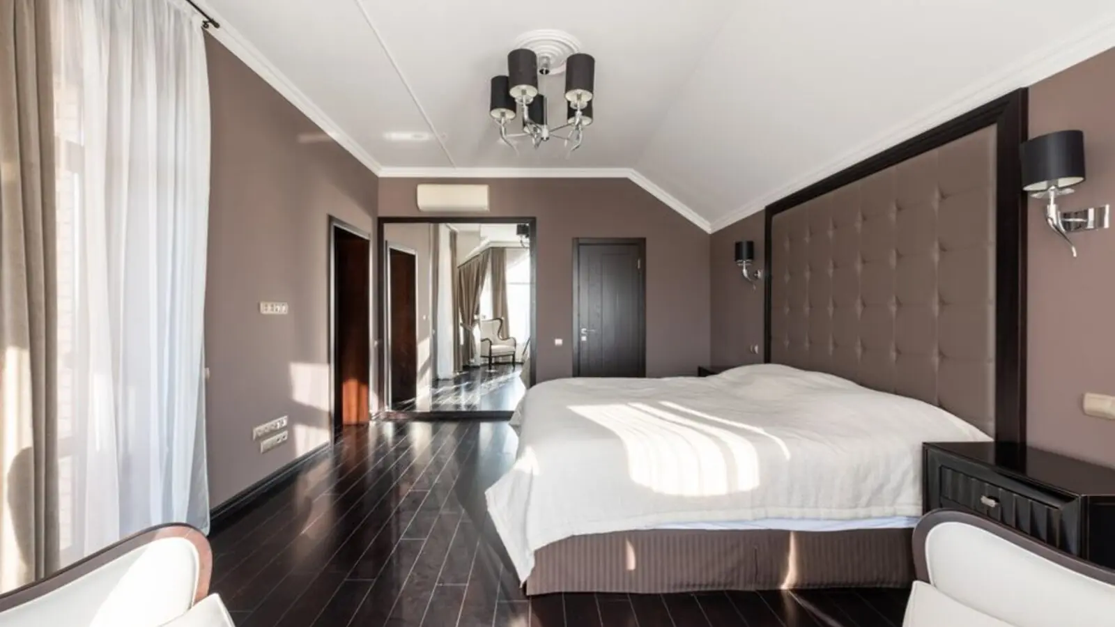 DLF One Midtown, Moti Nagar Delhi